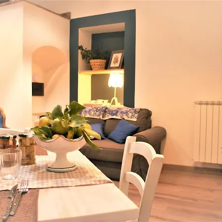 Frasteva Holiday home Aci Castello